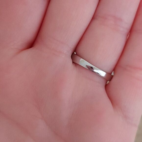 1.2 Carat SkyโBlue Topaz 925 Sterling Silver Gemstone Ring - Picture 11 of 13